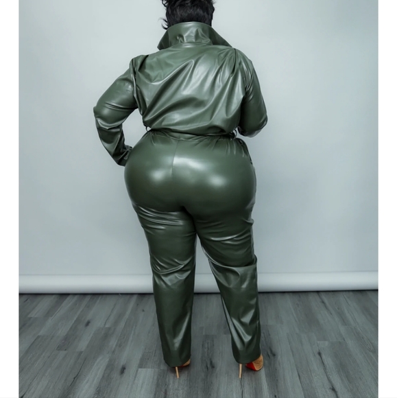 Leather jumpsuit - Picture 2 of 2